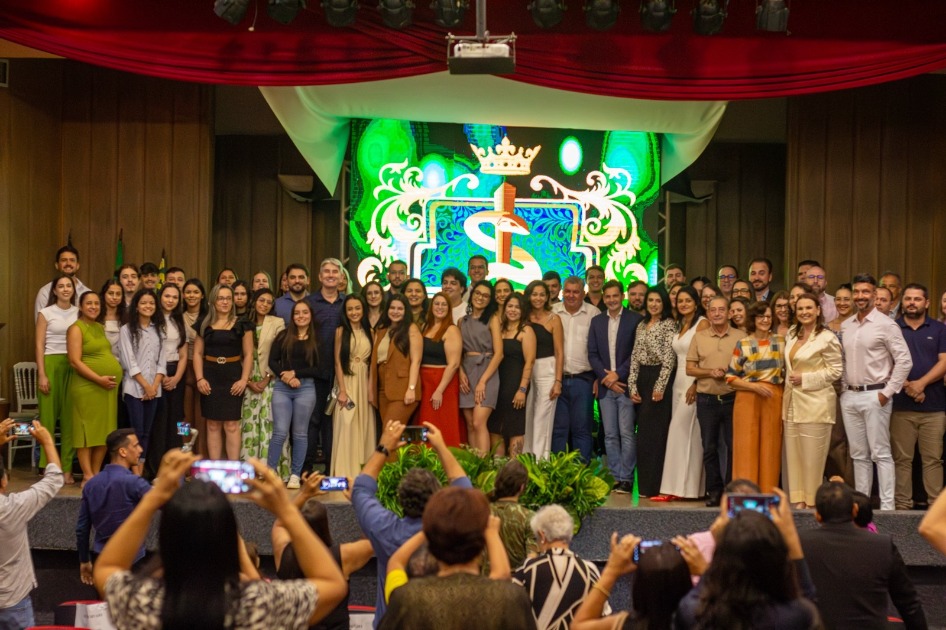 Barra do Garças se torna a 6ª cidade de MT a implantar curso de medicina; aula inaugural reuniu autoridades e familiares de alunos